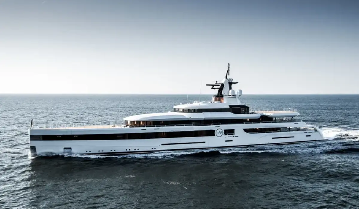 Feadship - Lady S - Luxury Yacht Charter - Preowned Luxury Yachts - Exclusive Concierge Club.webp
